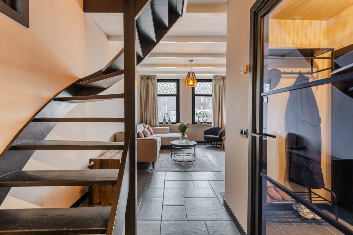 Te koop: Foto Woonhuis aan de Emmakade 1 in Bodegraven