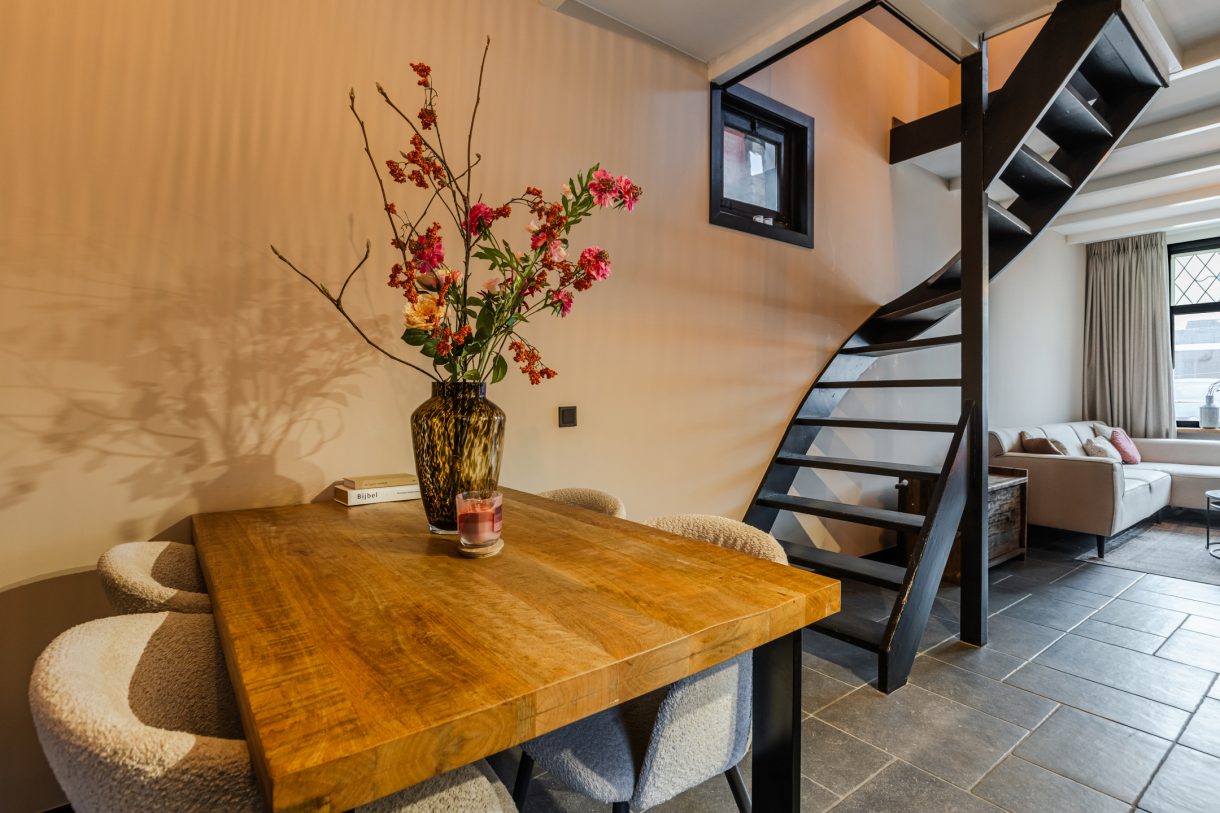 Te koop: Foto Woonhuis aan de Emmakade 1 in Bodegraven