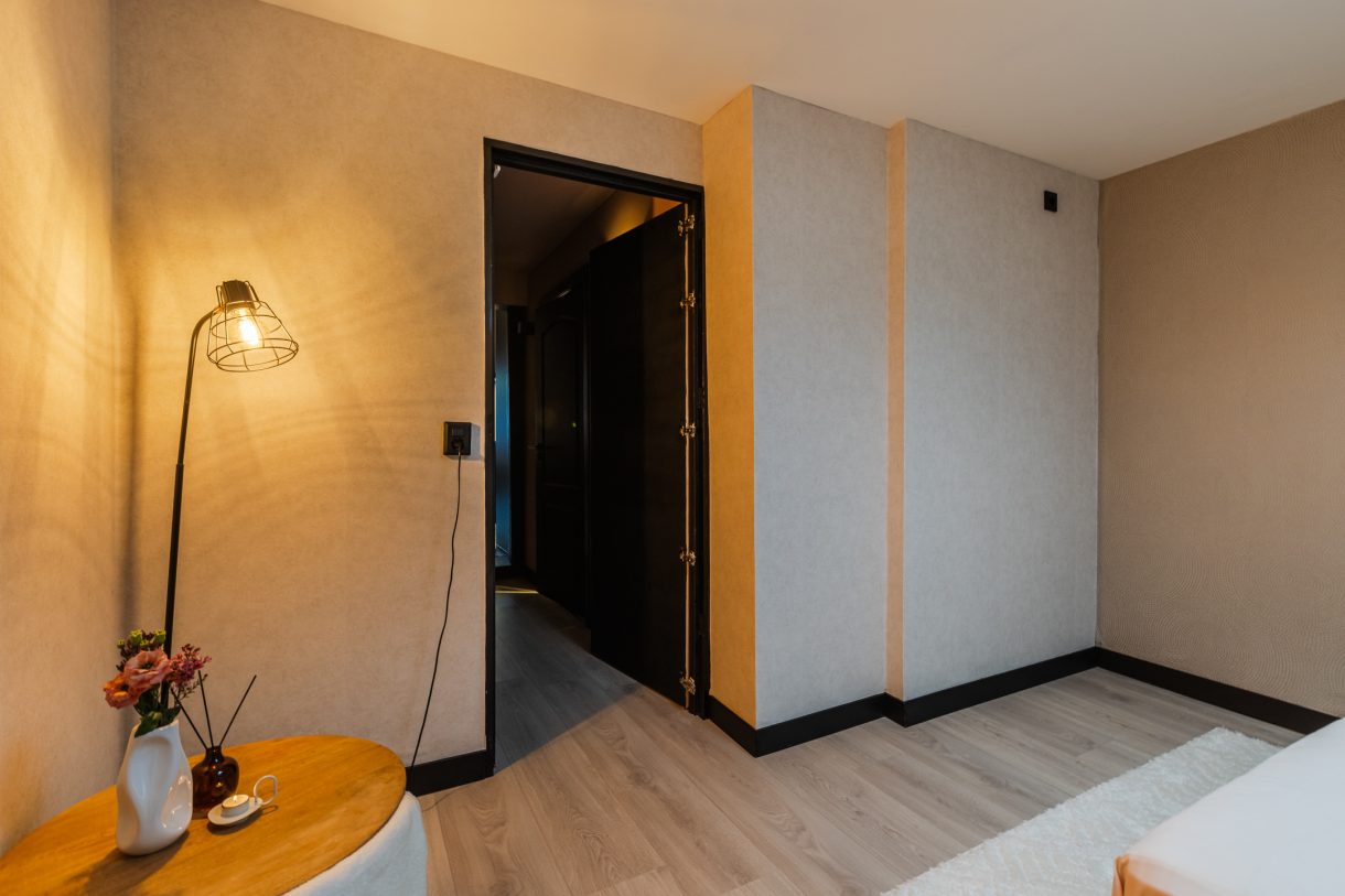 Te koop: Foto Woonhuis aan de Emmakade 1 in Bodegraven