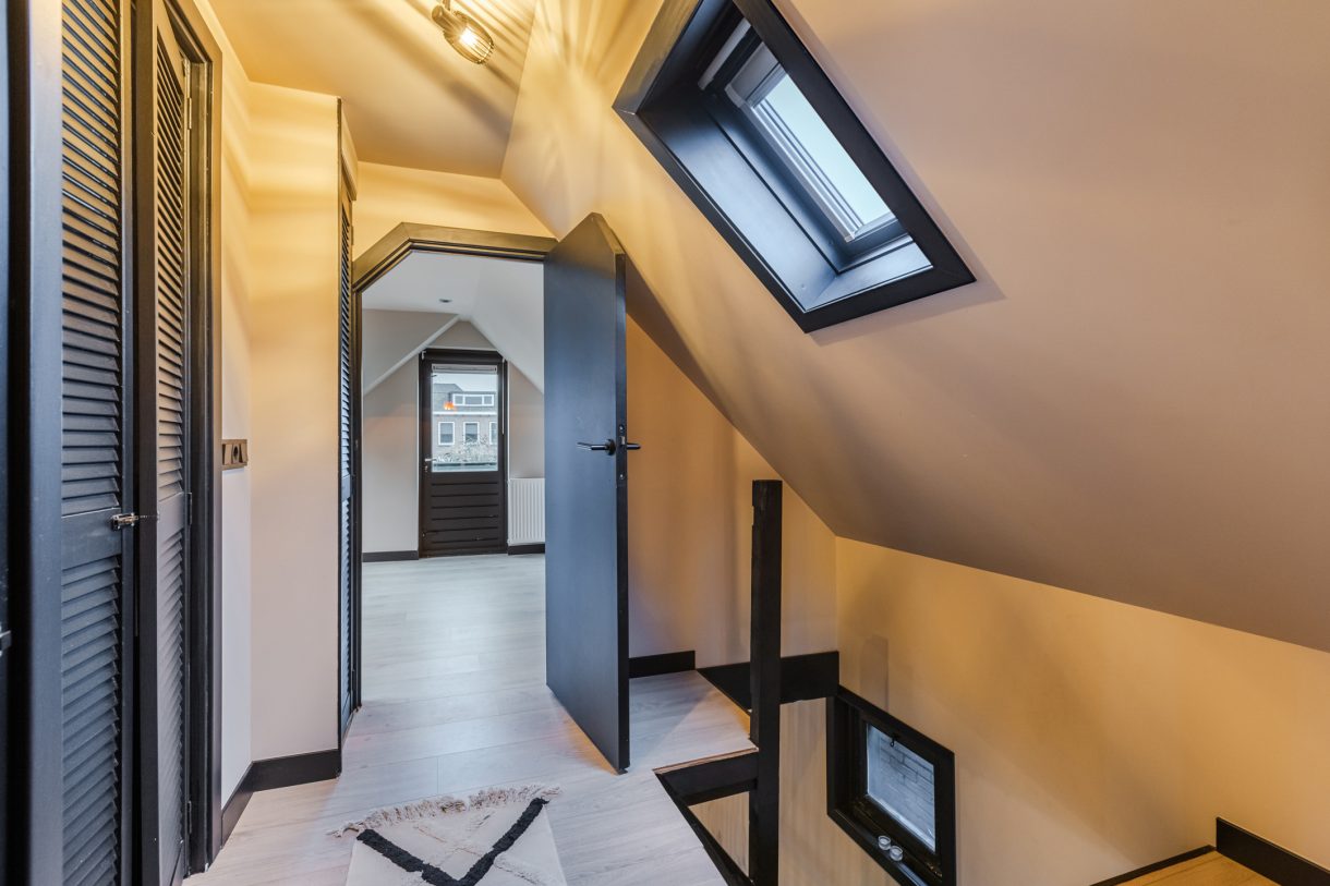 Te koop: Foto Woonhuis aan de Emmakade 1 in Bodegraven