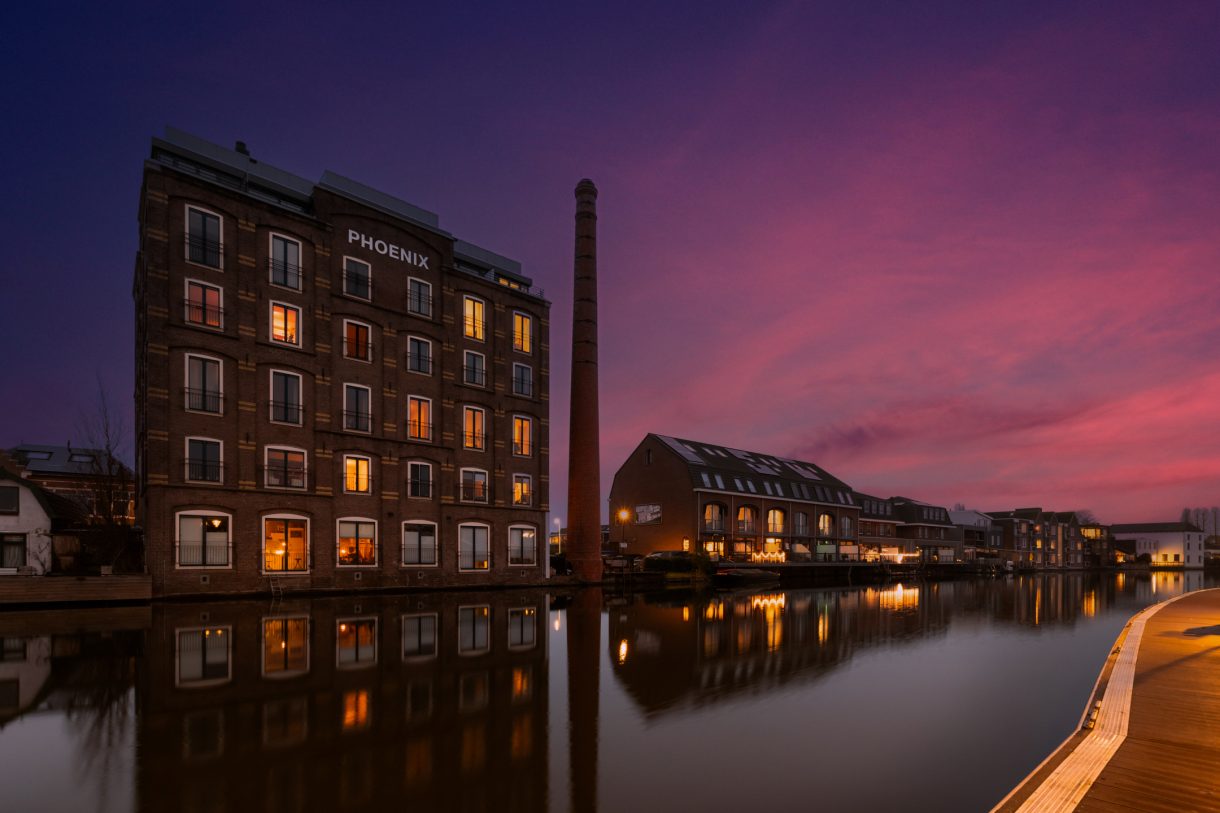 Te koop: Foto Woonhuis aan de Emmakade 1 in Bodegraven