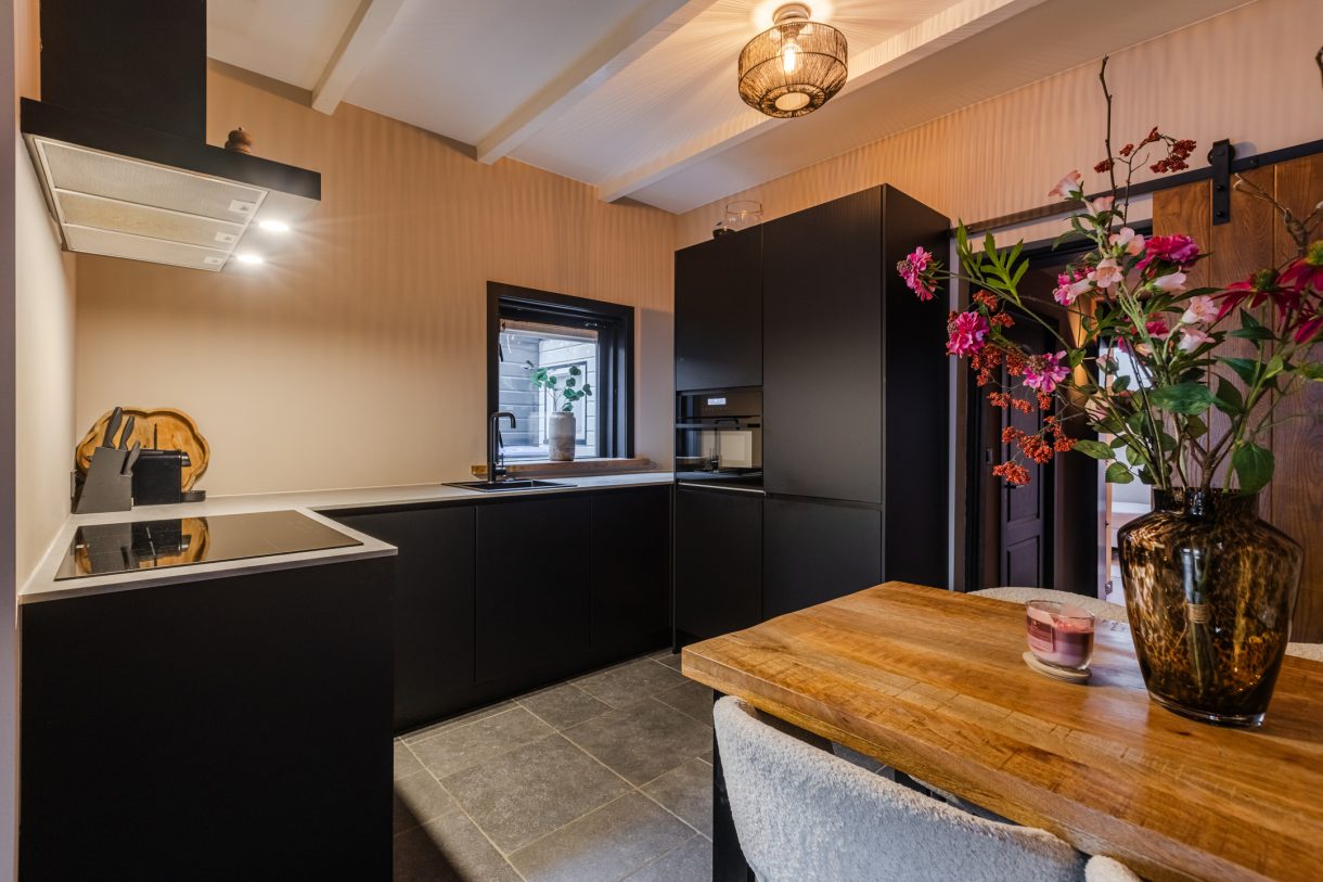 Te koop: Foto Woonhuis aan de Emmakade 1 in Bodegraven