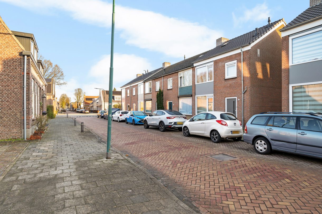 Te koop: Foto Woonhuis aan de Heistraat 27 in Rijen