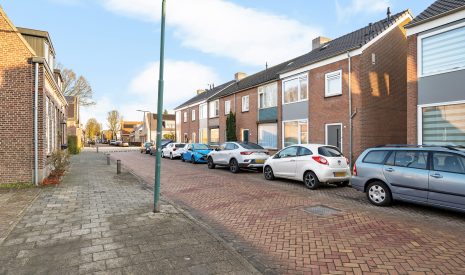 Te koop: Foto Woonhuis aan de Heistraat 27 in Rijen