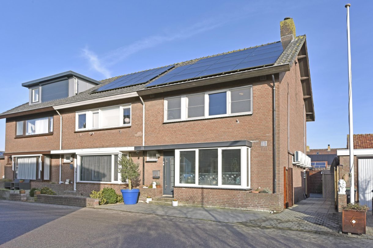 Te koop: Foto Woonhuis aan de Woudsedijk 1 in Ter Aar