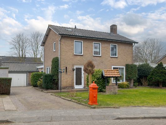 Hoofdfoto van Nijeveen Burg. Haitsmalaan 5