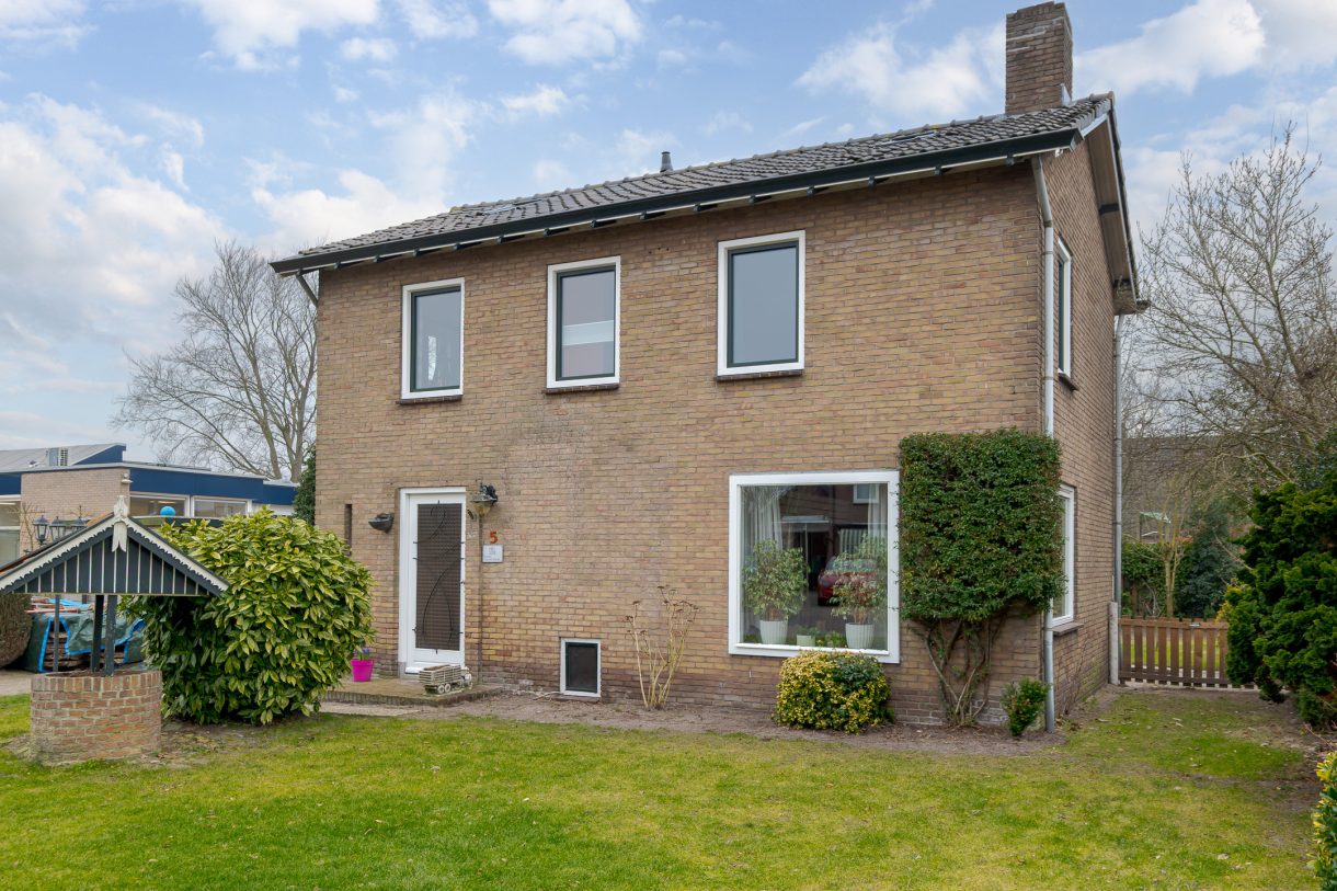 Te koop: Foto Woonhuis aan de Burg. Haitsmalaan 5 in Nijeveen