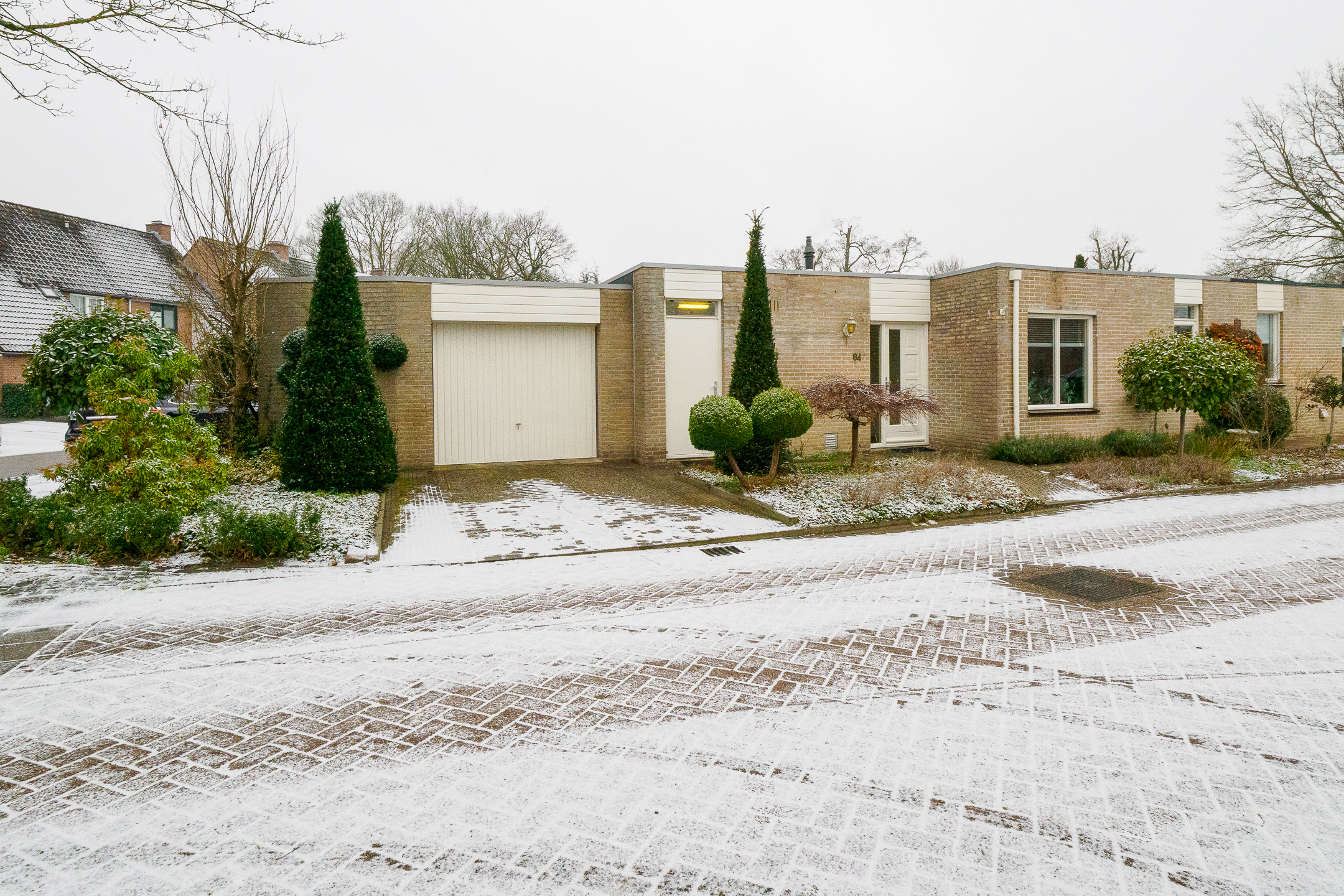 Hoofdfoto van Hengelo Louis Bouwmeesterstraat 84