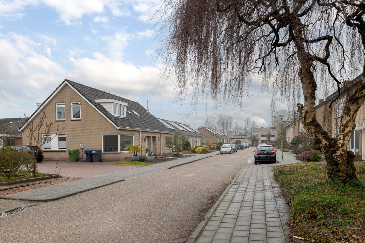 Te koop: Foto Woonhuis aan de Karspelstraat 16 in Nijeveen