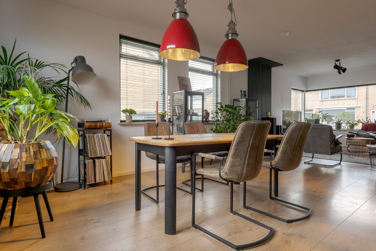 Te koop: Foto Woonhuis aan de Karspelstraat 16 in Nijeveen