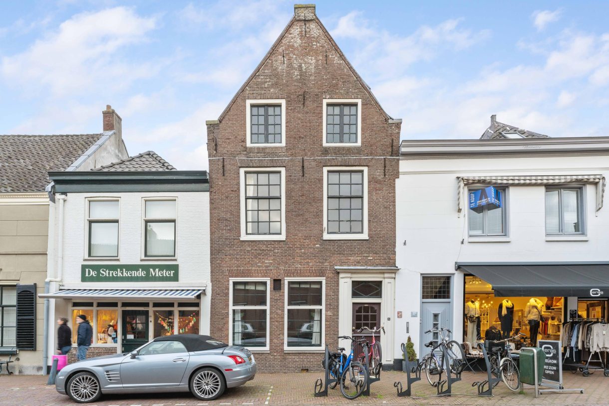 Te koop: Foto Woonhuis aan de Herenstraat 34 in Breukelen