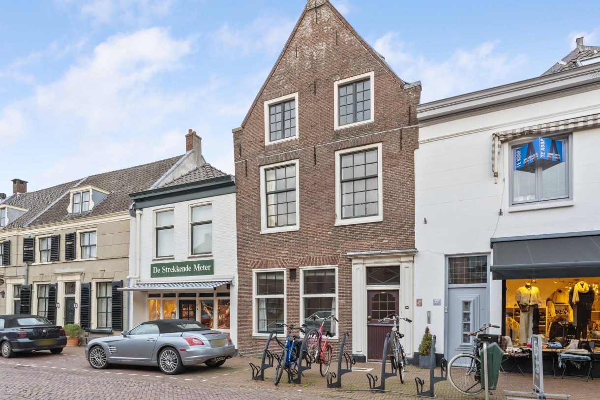 Te koop: Foto Woonhuis aan de Herenstraat 34 in Breukelen