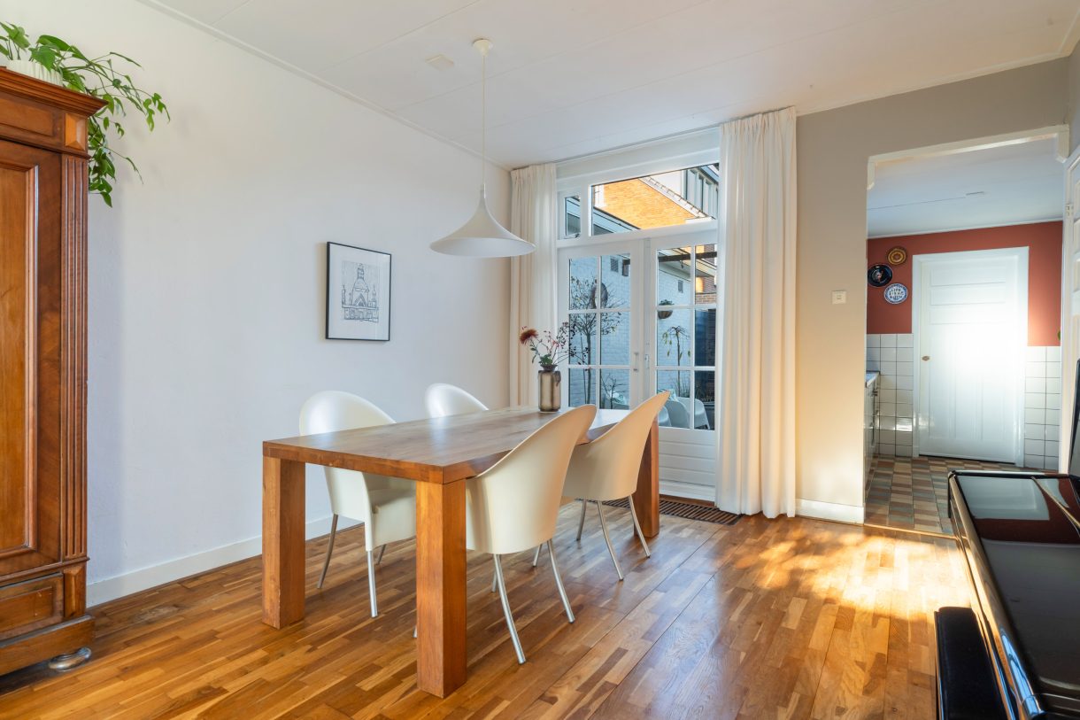 Te koop: Foto Woonhuis aan de Leidsestraatweg 64-9 in Woerden