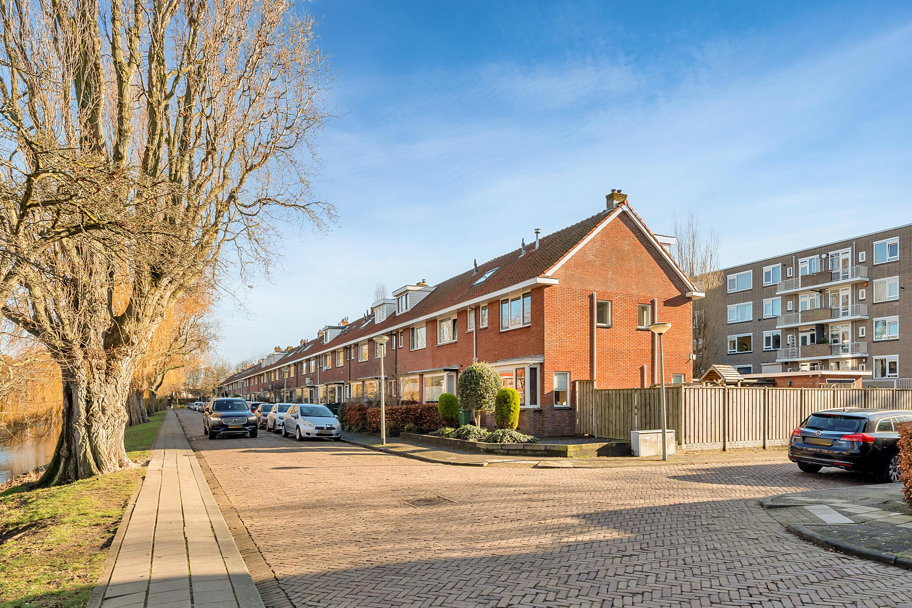 Hoofdfoto van Vlaardingen Surinamesingel 63